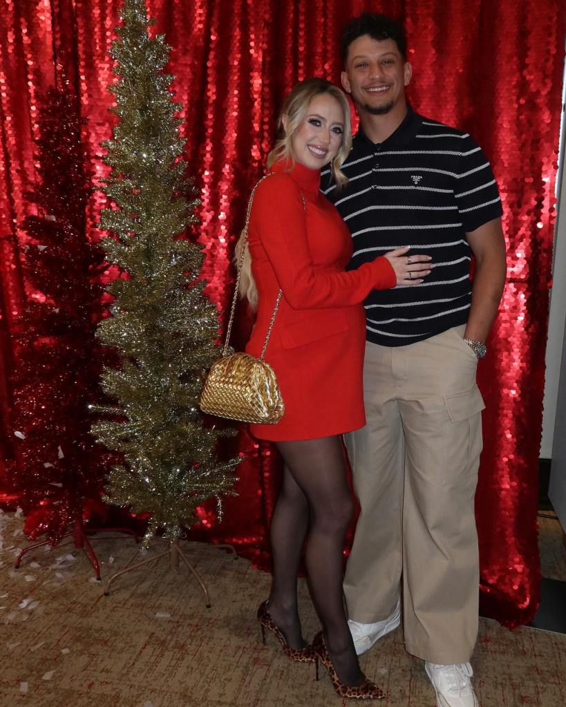 Pregnant Brittany Mahomes and husband Patrick cuddle up for Chiefs holiday party: ‘Very merry’