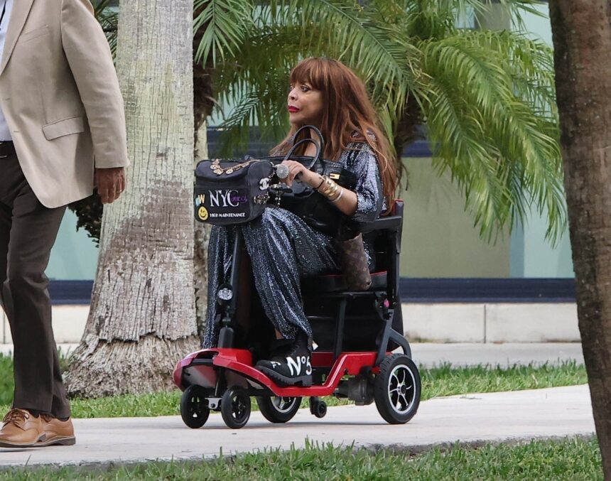 Wendy Williams rides on mobility scooter, cries tears of joy while attending her son’s college graduation amid dementia battle