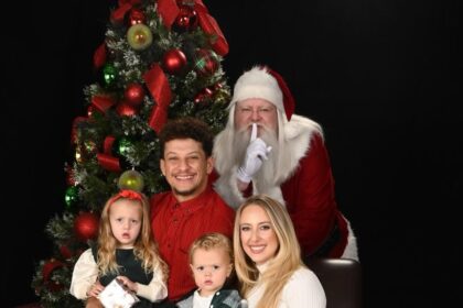 Pregnant Brittany and Patrick Mahomes share adorable photos of kids meeting Santa Claus