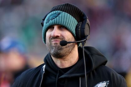 Source: Sirianni apologized to Ertz following spat