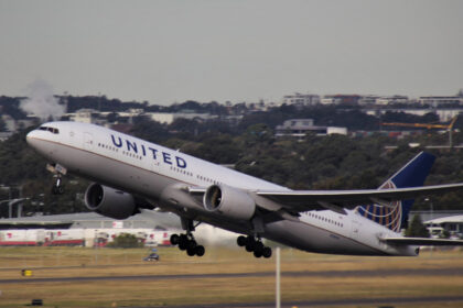 Dead Body Found in Airplane’s Wheel Well After Landing in Hawaii