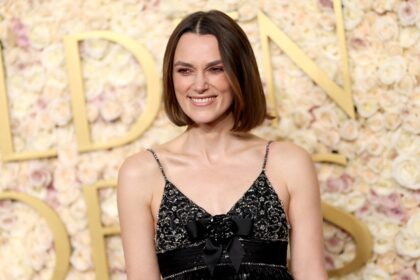 Keira Knightley Debuts a Razored Bob at the 2025 Golden Globes