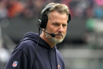 Cowboys hire ex-Bears HC Eberflus as new DC