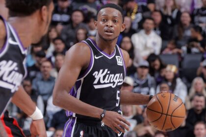 Sources: Kings to open up talks on Fox trade