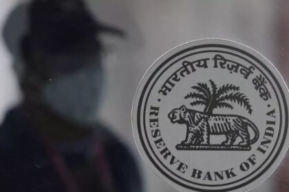 Govt interviews prominent economists, FinMin official for new RBI deputy governor