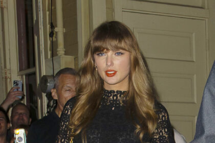 Taylor Swift wears little black dress for double date with Travis Kelce, Patrick and Brittany Mahomes in New Orleans