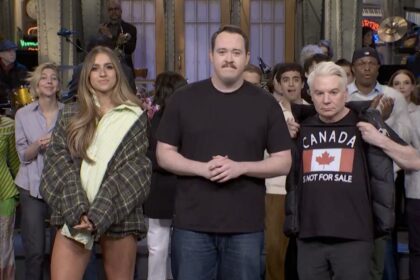 Mike Myers Takes Dig at Donald Trump on ‘SNL’ With ‘Canada Is Not For Sale’ Shirt