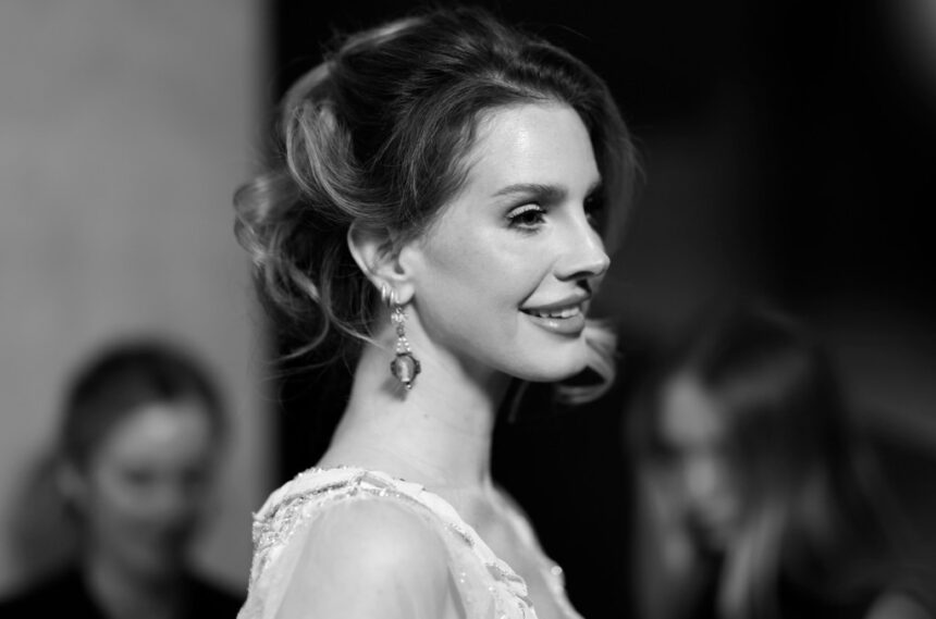 Lana Del Rey’s New Song ‘Bluebird’ Was Born From a Startling Real-Life Experience