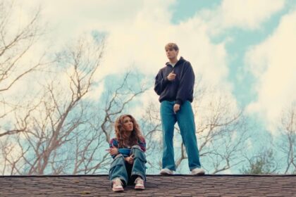 ジェイク、トリー・ケリーとのコラボとなる新曲“This Is What Floating Feels Like”が公開