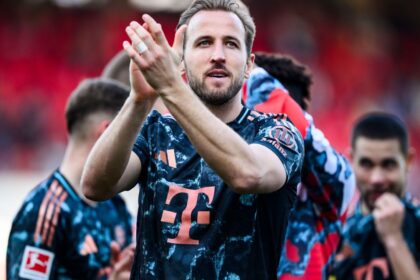 Kane set to end trophy drought as Bayern eye title