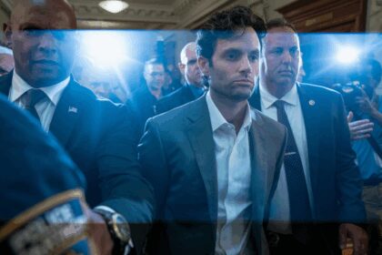 Goodbye, ‘You’: Show Bosses on Penn Badgley’s ‘Horrific’ Finale Moment, [SPOILER] Returning and Wanting Viewers to See Who Joe Really Is: ‘He’s a F—ing Monster’