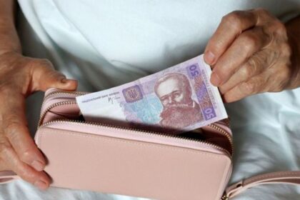 Összeomlana a magyar nyugdíjrendszer Ukrajna EU-tagságától