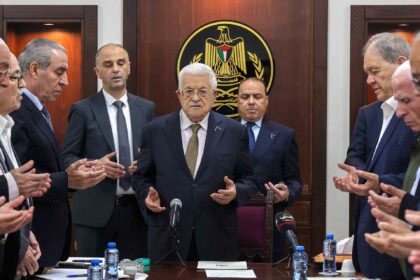 Palestinian President Mahmoud Abbas appoints aide as PLO deputy