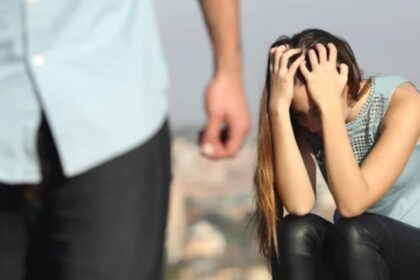 Lady reveals how she broke up with boyfriend after he asked her to choose him over her ailing father