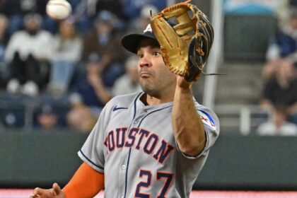 Altuve asks out of Astros’ top spot, then homers