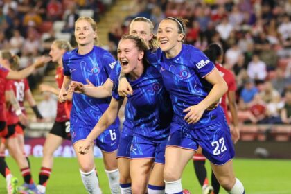 ‘Unbelievable’ Chelsea win 6th straight WSL title