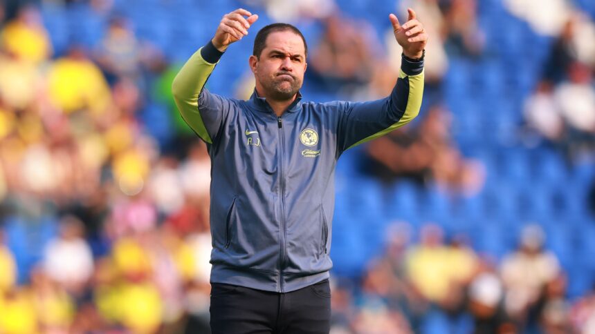 ‘Con ese equipo, cualquiera podría ser entrenador’