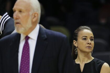 Hammon lauds Popovich, ‘super happy’ in WNBA