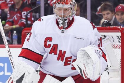 Canes’ Andersen, 35, secures deal before Round 2