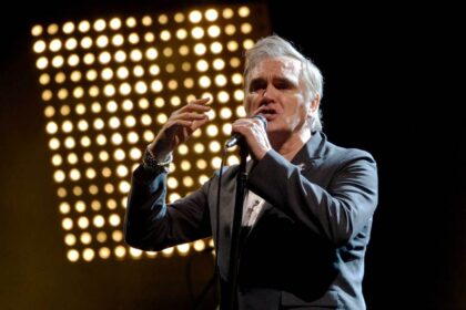 Morrissey To Re-Boot U.S. Tour After ‘Severe Sinusitis Attack’ Causes Hospitalization, Postponed Shows