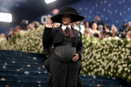 Rihanna Reveals She’s Pregnant With Third Child at Met Gala