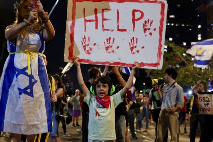 Israeli protesters in Tel Aviv demand an end to war on Gaza