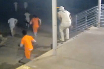 Inmates escape New Orleans jail through hole behind toilet