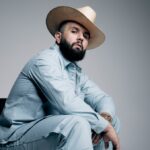 Carín León Nabs Fourth No. 1 on Latin Airplay Chart With ‘Ahí Estabas Tú’