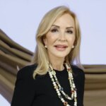 Carmen Lomana, (76 años): “Así me aplico la rutina facial para lucir un rostro aliviado y redensificado. Parece un milagro”