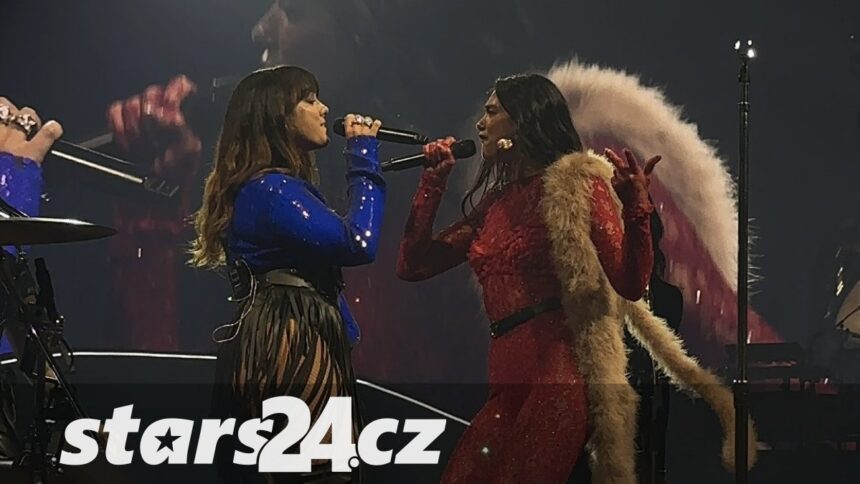 Hudební senzace v O2 areně: Dua Lipa a Ewa Farna dojaly fanoušky společným vystoupením