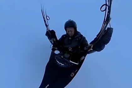 Chinesischer Paraglider wird auf 8598 Meter geweht – und überlebt