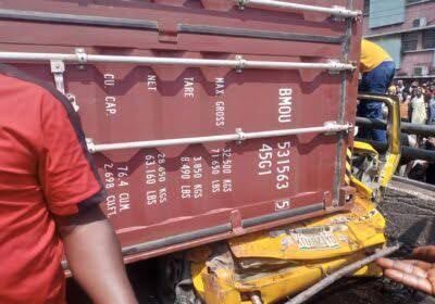 Sunday tragedy as 40-ft truck crushes minibus in Lagos, driver killed