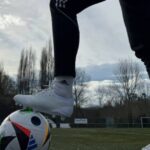 Domina el campo de fútbol con las icónicas adidas Predator Elite al precio más competitivo del año
