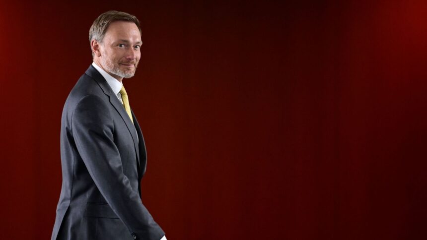 “Ganz brav”: Christian Lindner verrät Details zu seinem Baby