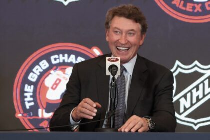 Wayne Gretzky Gets Introduced to ‘Pink Pony Club’ & Wants Chappell Roan’s Hit as His Ringtone