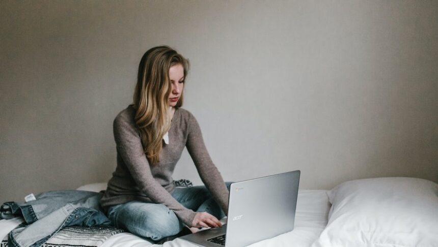 Les arnaques à l’amour en ligne sont de plus en plus fréquentes : qu’est-ce qu’un brouteur, ces escrocs qui jouent sur les sentiments ?