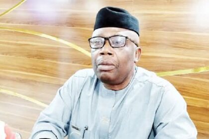 Senator’s aide resigns after boss refuses to increase N20k monthly salary