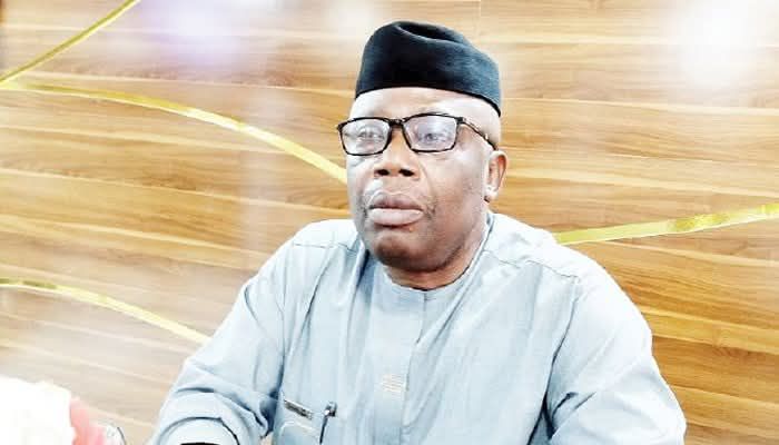 Senator’s aide resigns after boss refuses to increase N20k monthly salary
