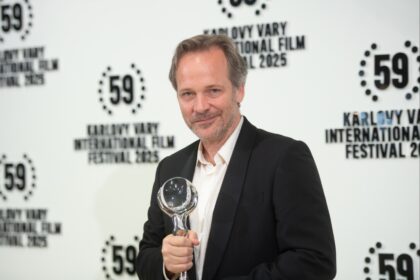 Peter Sarsgaard Calls for Unity in a Divided America at Karlovy Vary Film Festival Opening: ‘There Is No Going It Alone’