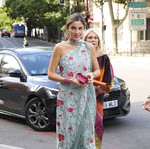 La invitada más elegante de una boda madrileña lució un espectacular vestido de Mango inspirado en un mantón de Manila