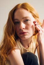 Andrea Combalia, dermatóloga: “En verano aconsejo minimizar el uso de activos como el retinol e incorporar la niacinamida o la vitamina C””