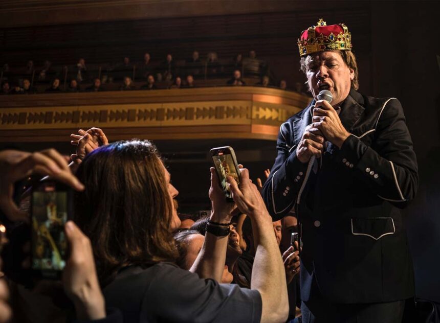 Live Review: The Hives at Enmore Theatre 2025