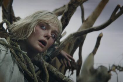 ‘Predator: Badlands’ Comic-Con Panel Shows Off First 15 Minutes, Gives Away Predator Masks