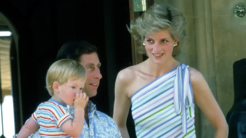 Las vacaciones en Mallorca de Lady Di junto a Carlos y sus hijos, Guillermo y Harry en los 90