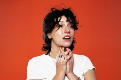 キング・プリンセス、来たるニュー・アルバムより新曲“Girls”の音源が公開